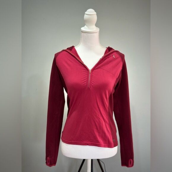 Red The North Face Flight Series Half Zip Size S EUC - Picture 1 of 5